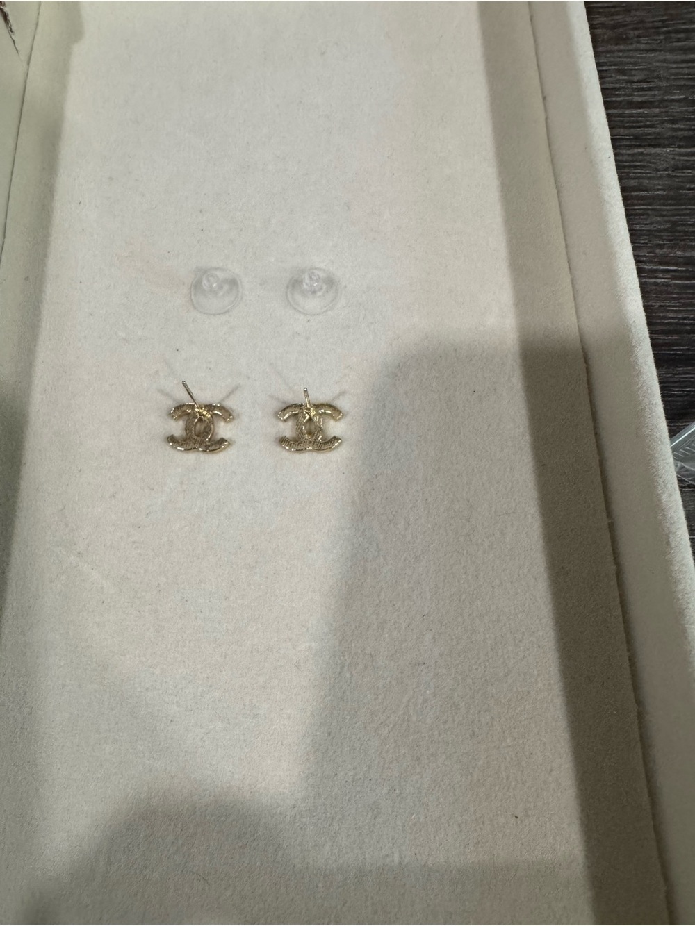 Yellow & gold tiny studs - Picture 3 of 4